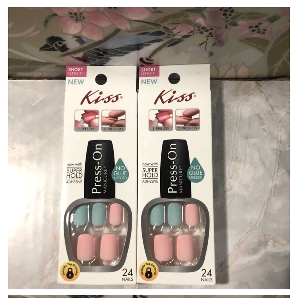 KISS PRESS ON NAILS BLUE PINK-Short Color Manicure (2) Boxes